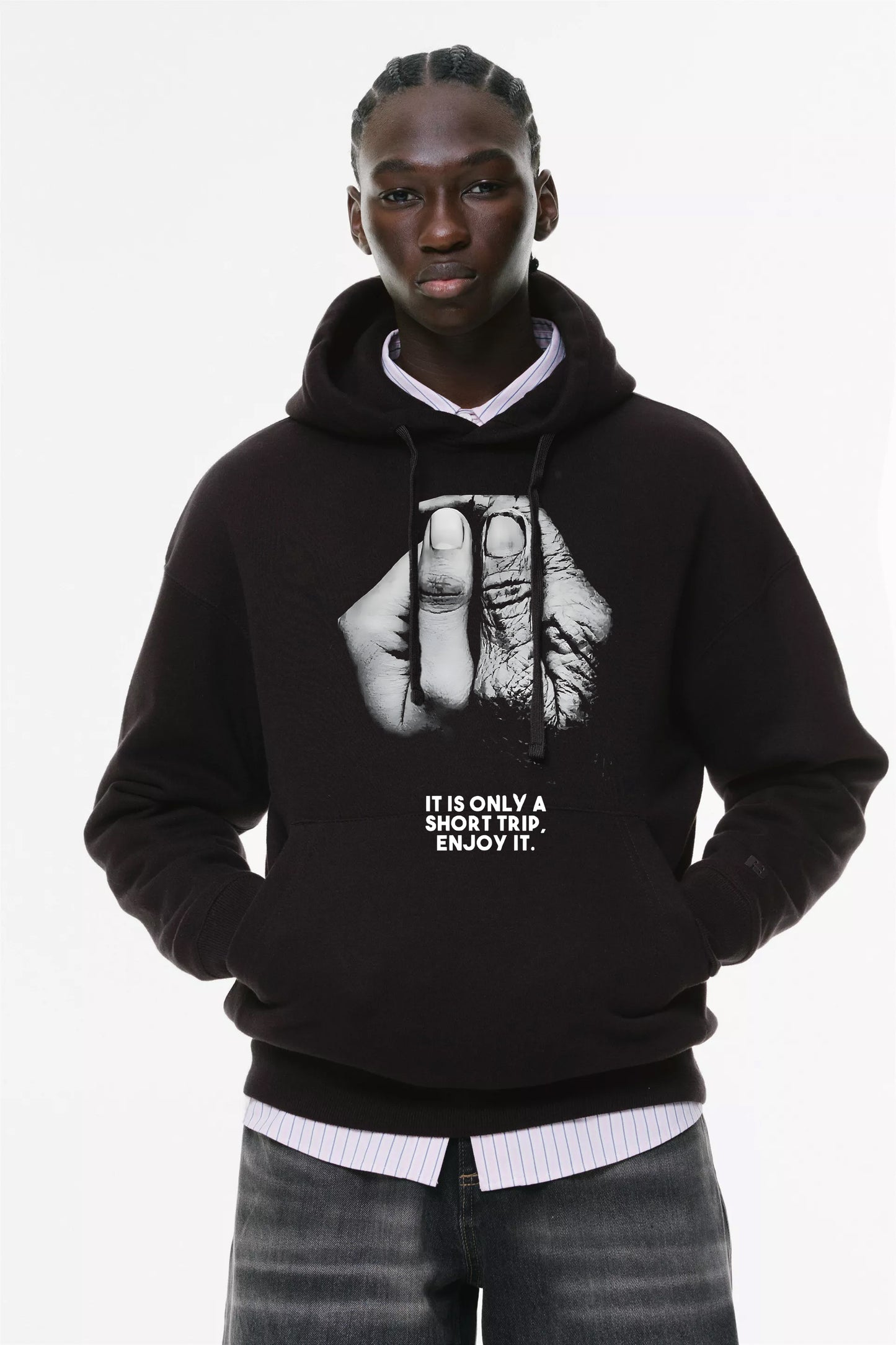 Φούτερ με κουκούλα και τσέπες Prenium ποιότητας της εταιρίας Lux in Tenebris με τύπωμα Time is past fast - Ο χρόνος κυλάει γρήγορα